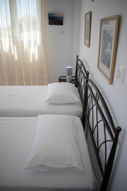 Kouki Maria Rooms Apollonia  Bagian luar foto