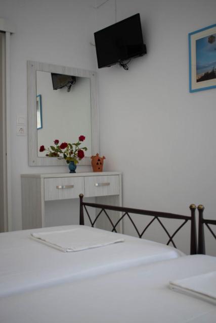 Kouki Maria Rooms Apollonia  Bagian luar foto