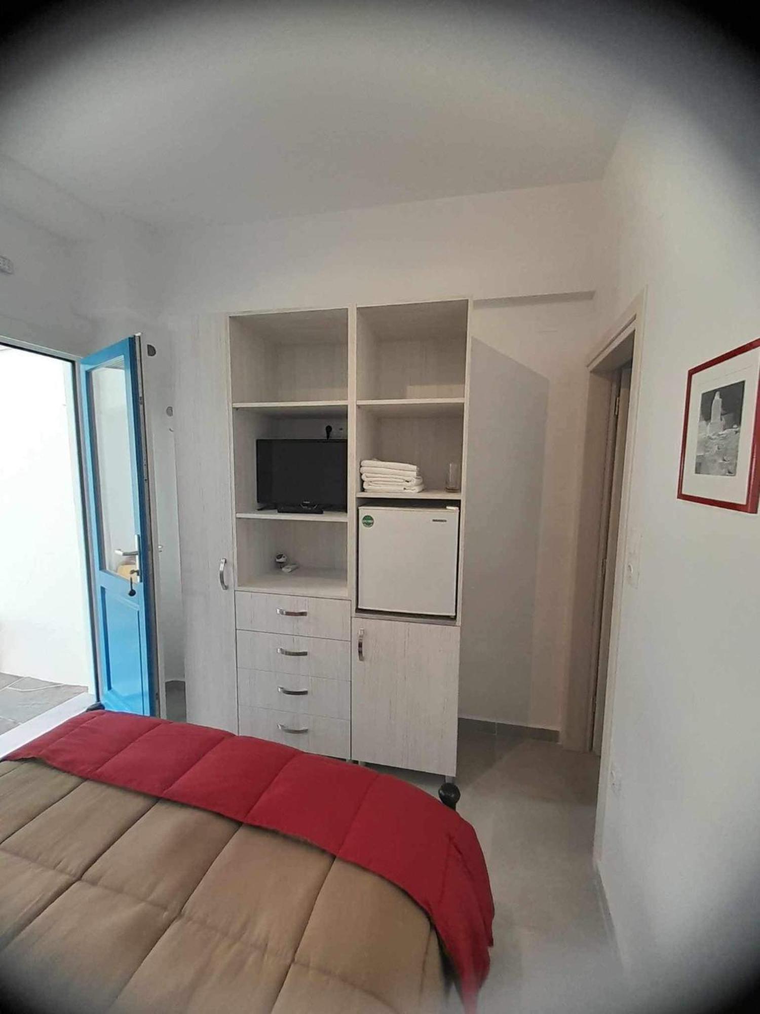 Kouki Maria Rooms Apollonia  Bagian luar foto